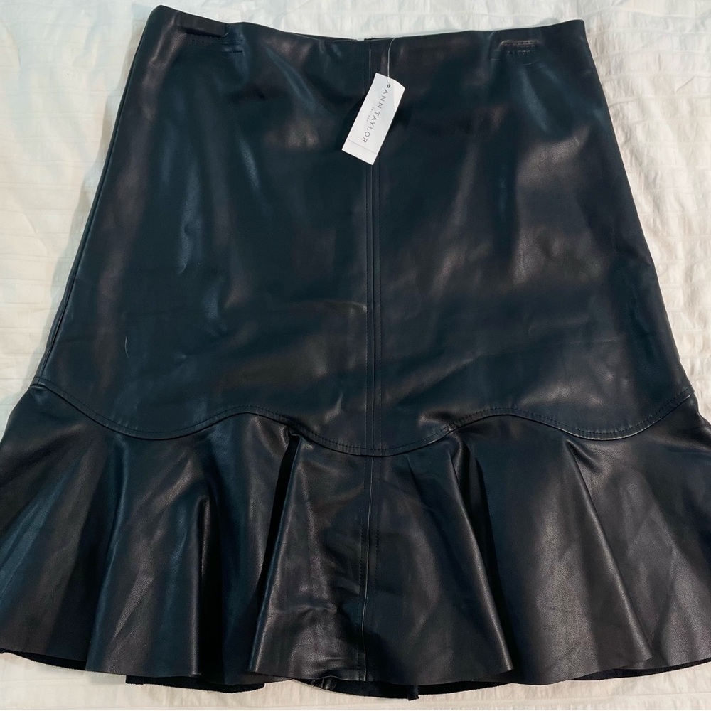 NWT Ann Taylor Factory Black Vegan Leather A-Line Skirt (Size 8)